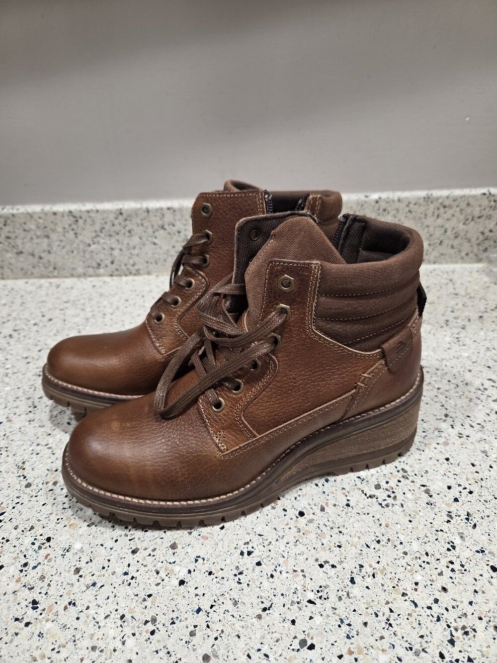 Buckle Bullboxer B-52 Women's 9 US Faux Leather Wedge Boots Brown Zip Lace NEW